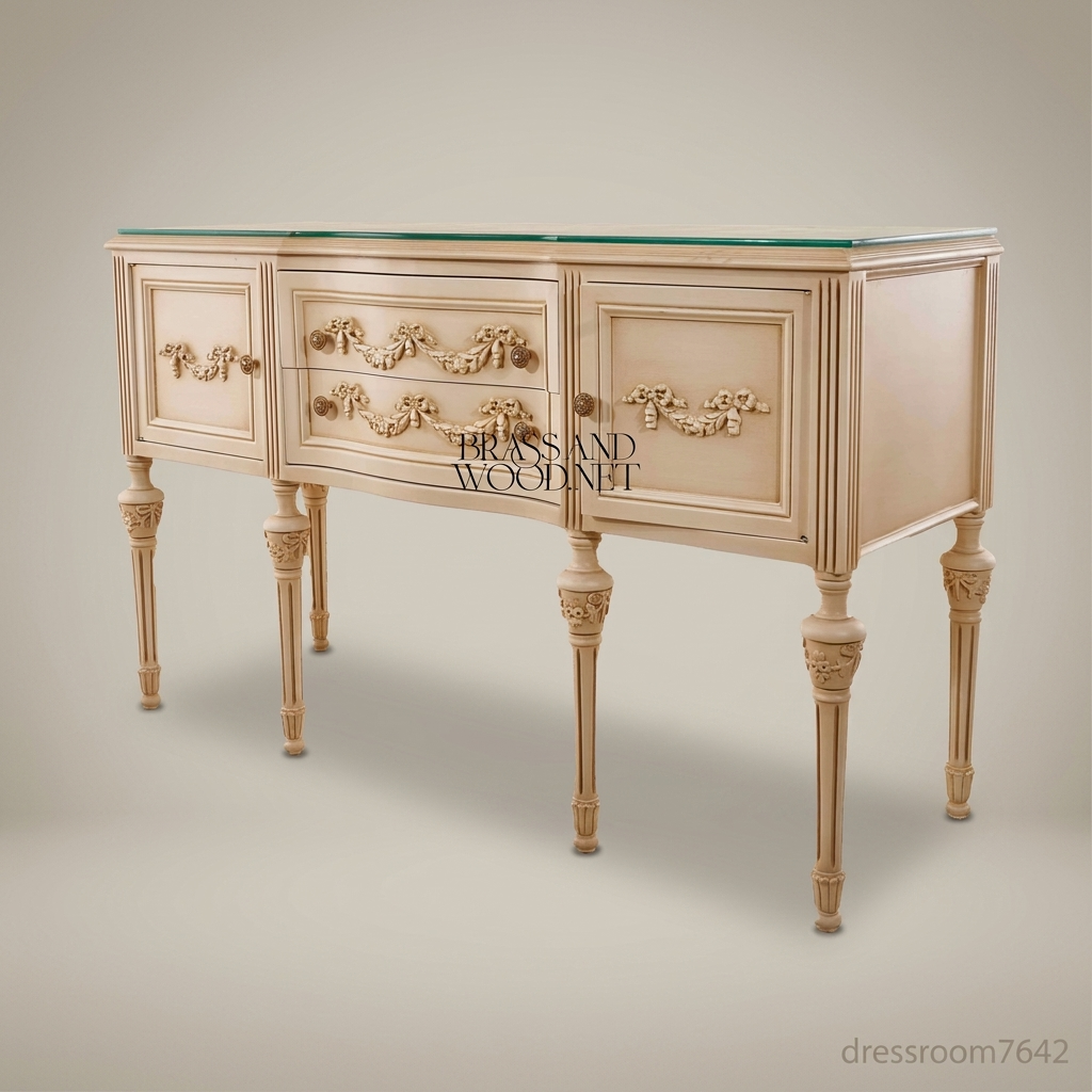 Luxury Commode