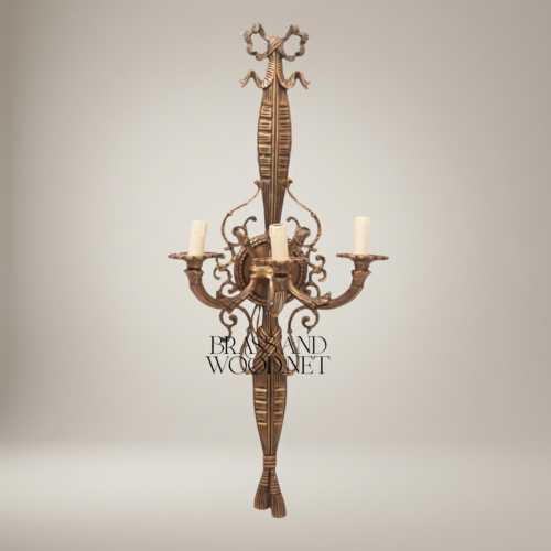 أبليك جداري نيوكلاسيكي من النحاس المصبوب - ثلاثة أذرع بعمود مشعل وتصميم شمعدان - Antique Gold