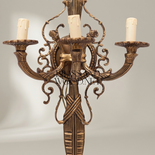 أبليك جداري نيوكلاسيكي من النحاس المصبوب - ثلاثة أذرع بعمود مشعل وتصميم شمعدان - Antique Gold