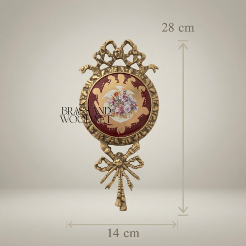 ميدالية جدارية نحاسية على طراز لويس السادس عشر بقرص سيراميك عنابي ولوحة زهور - Antique Gold