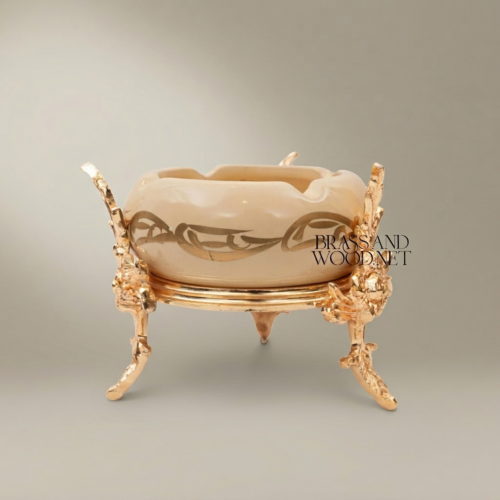 Rococo Handcrafted Brass Ceramic Ashtray Ornate Four-Leg Stand Rosette Brass and Wood Gold Back | Brass & Wood