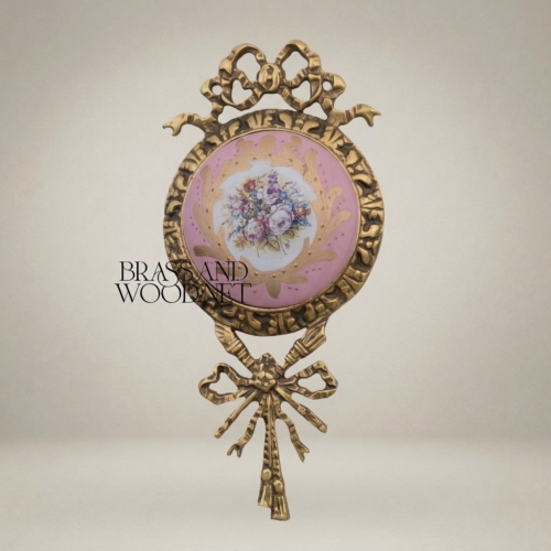 ميدالية جدارية نحاسية روكوكو بتاج ربطة وإدراج خزفي زهري - Antique Gold