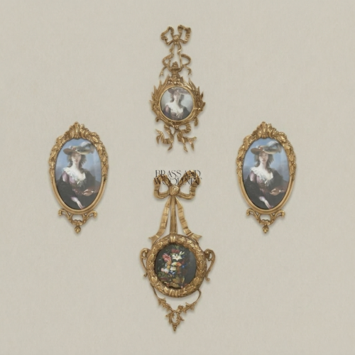 إطار صور بيضاوي نحاسي على طراز الروكوكو بزخارف شريط الربطة وأوراق الأكانثوس - Antique Gold