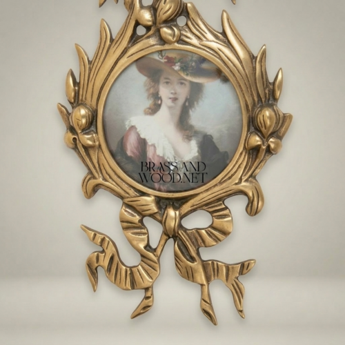 طقم إطارات نحاسية بيضاوية على طراز الروكوكو بزخارف الشرائط والأوراق النباتية المتدلية - Antique Gold