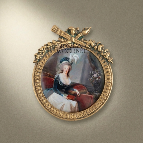 طقم إطارات نحاسية بيضاوية على طراز الروكوكو بزخارف الشرائط والأوراق النباتية المتدلية - Antique Gold