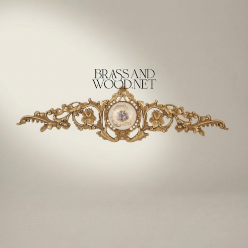 لوحة جدارية نحاسية رونكو بميدالية خزفية زهرية وزخارف أكانثوس - Antique Gold
