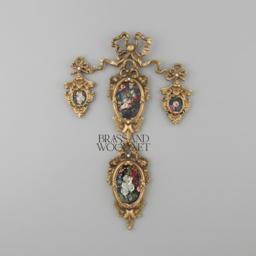 معلقة جدارية نحاسية على طراز روكوكو بإطارات بيضاوية متتالية ولوحات زهرية - Antique Gold