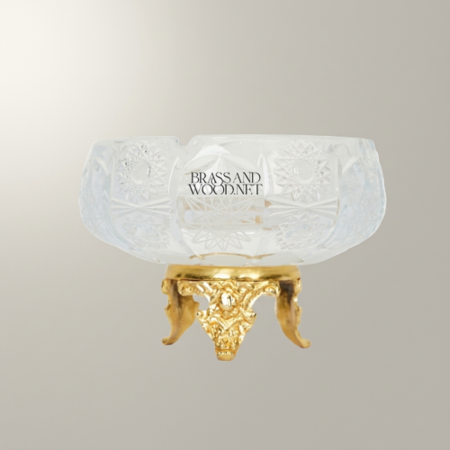 Rococo Hand-Cut Crystal Ashtray on Ornate Brass Tripod Base Brass and Wood Gold Detail | Brass & Wood
