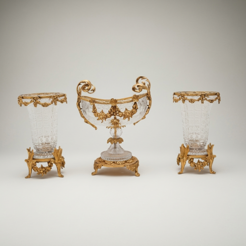 Rococo Crystal and Brass 3-Piece Garniture Set Floral Swag Centrepiece Flanking Vases Gold Front | Brass & Wood