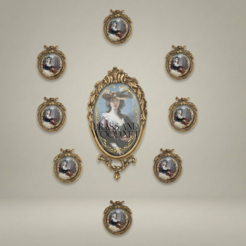 إطار صور بيضاوي من النحاس على طراز الروكوكو بتاج أكانثوس وشريط زخرفي - Antique Gold