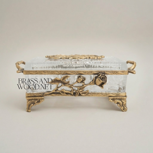 علبة مناديل كريستال بإطار معدني وزخارف الورود على طراز الروكوكو - Antique Gold