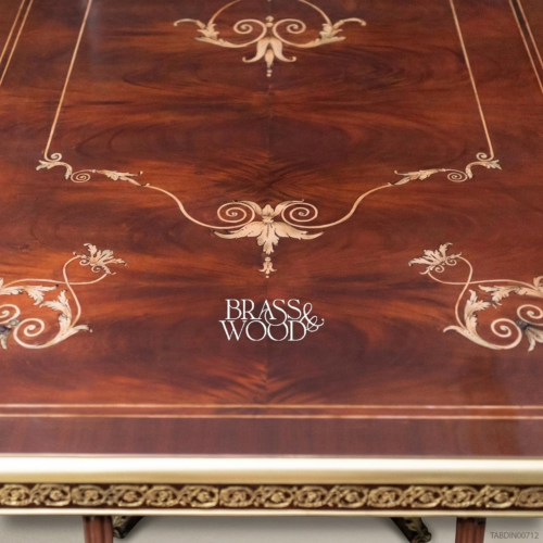 طاولة طعام امبراطورية بالتطعيم من Brass & Wood