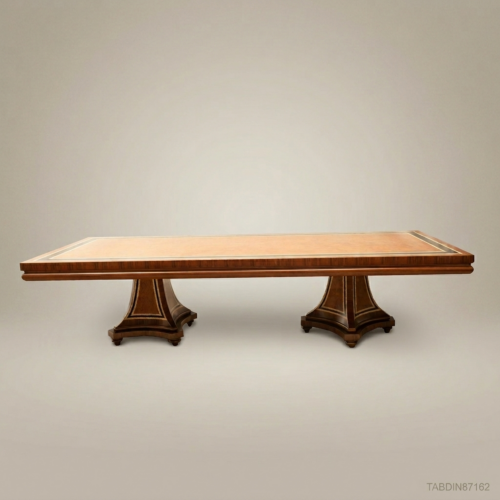 طاولة طعام خشبية مطعّمة نيوكلاسيكية من Brass & Wood